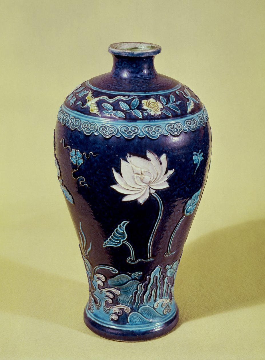 Wazon Ming z dekoracją trójkolorową (porcelana) autorstwa School Chinese