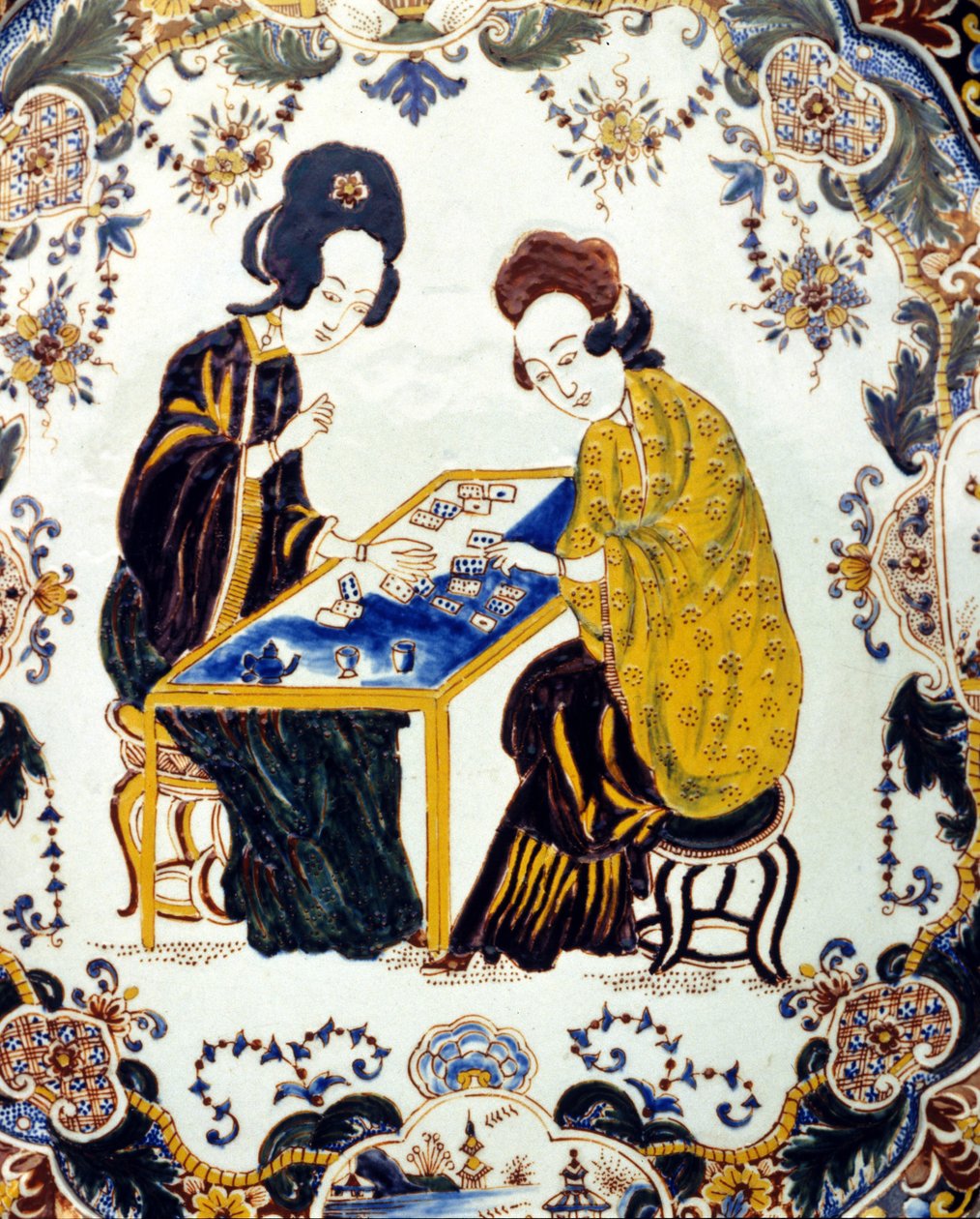 Dwie kobiety grające w warcaby. Chiny XVIII wiek.ceramika. Mediolan autorstwa School Chinese