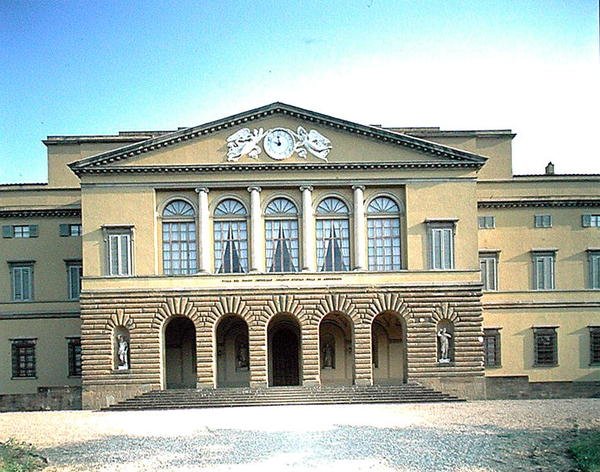 Widok elewacji (zdjęcie) autorstwa School Italian