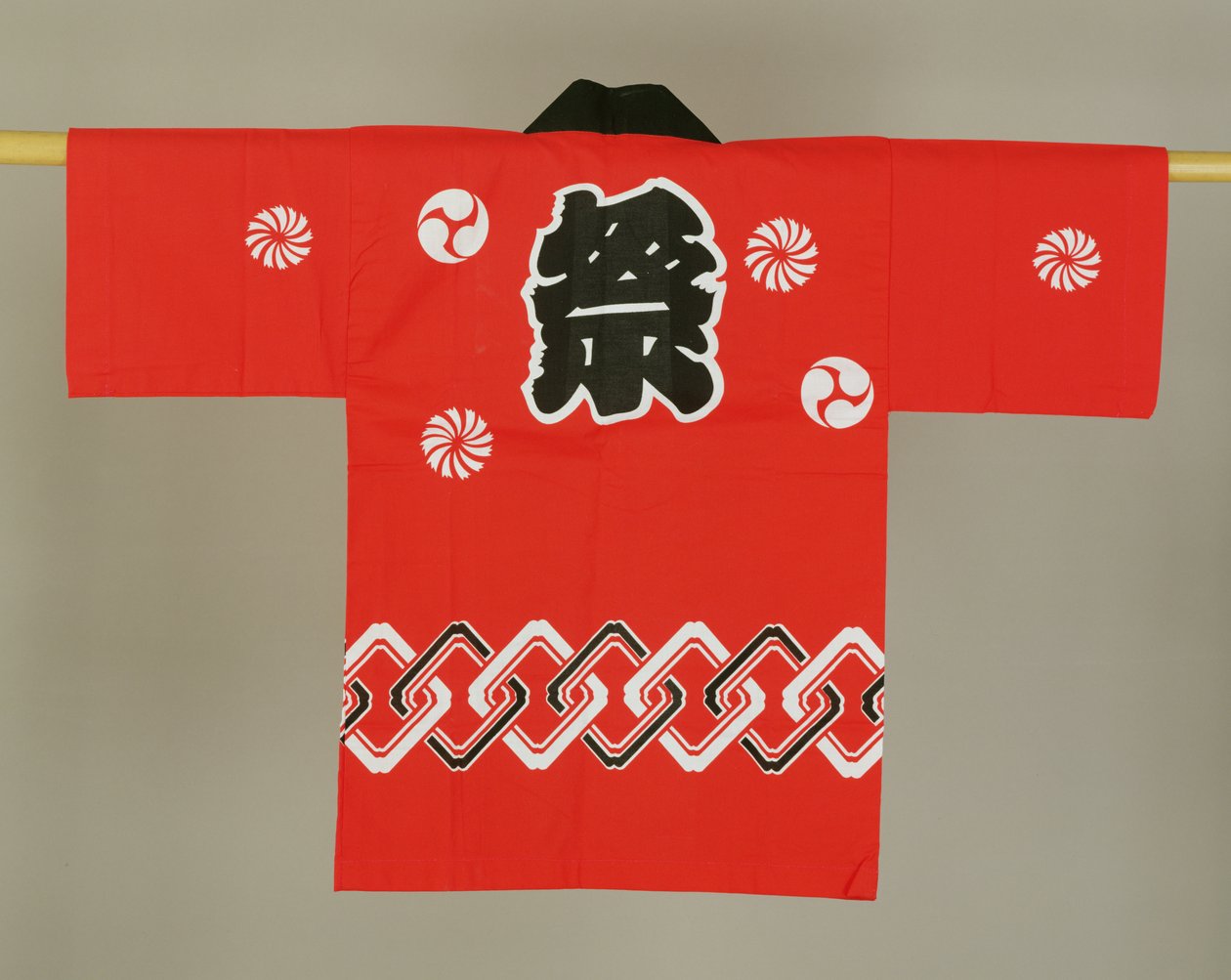 Szlafrok dziecięcy czerwono-czarny bawełniany (bawełna) autorstwa Japanese School