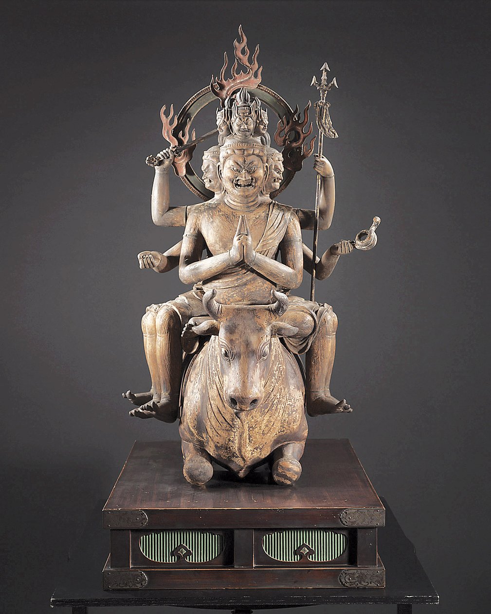Daiitoku Myoo, okres Kamakura, ok. 1251-99 (drewno, metal, złoto płatkowe i pigment) autorstwa Japanese School