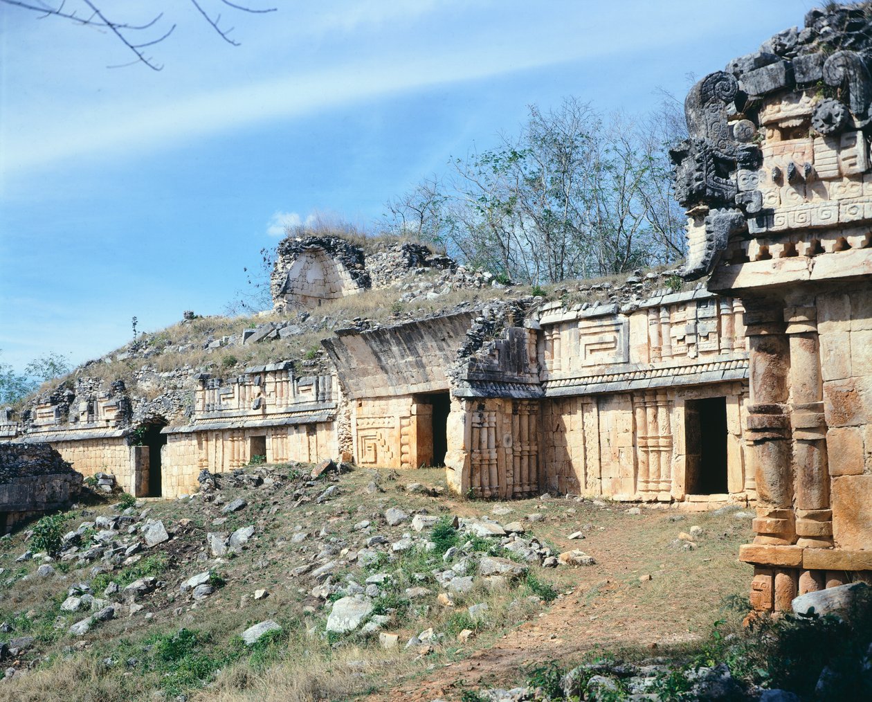 Pałac Labna, budynek w stylu Puuc, Jukatan (Meksyk). Cywilizacja Majów. IV-X wiek. autorstwa R. and Smith Simkin