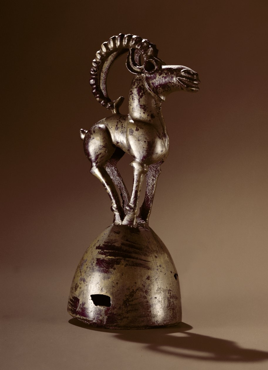 Zwieńczenie z kozą górską (brąz) autorstwa Scythian