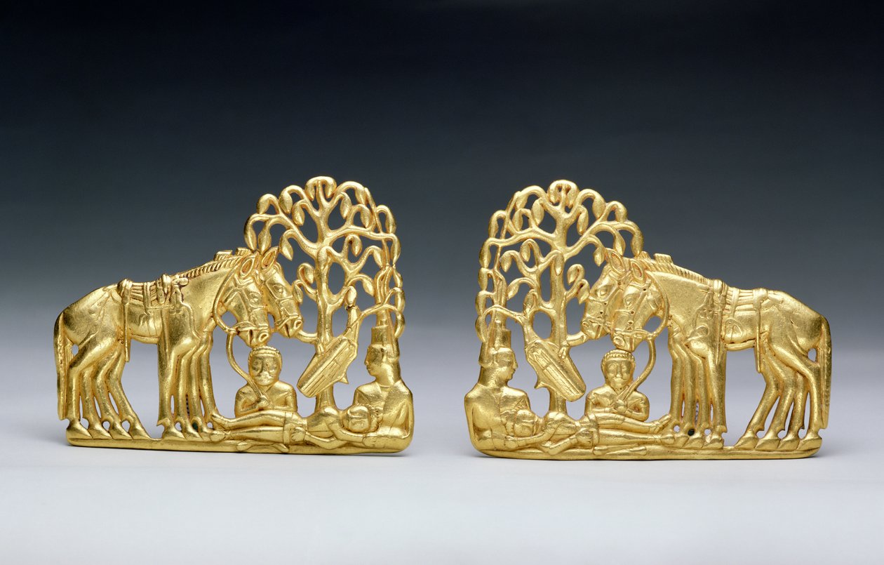 Para zapięć do paska z trzema figurami, z kolekcji syberyjskiej Piotra I, z Ałtaju, IV wiek p.n.e. (złoty) autorstwa Scythian