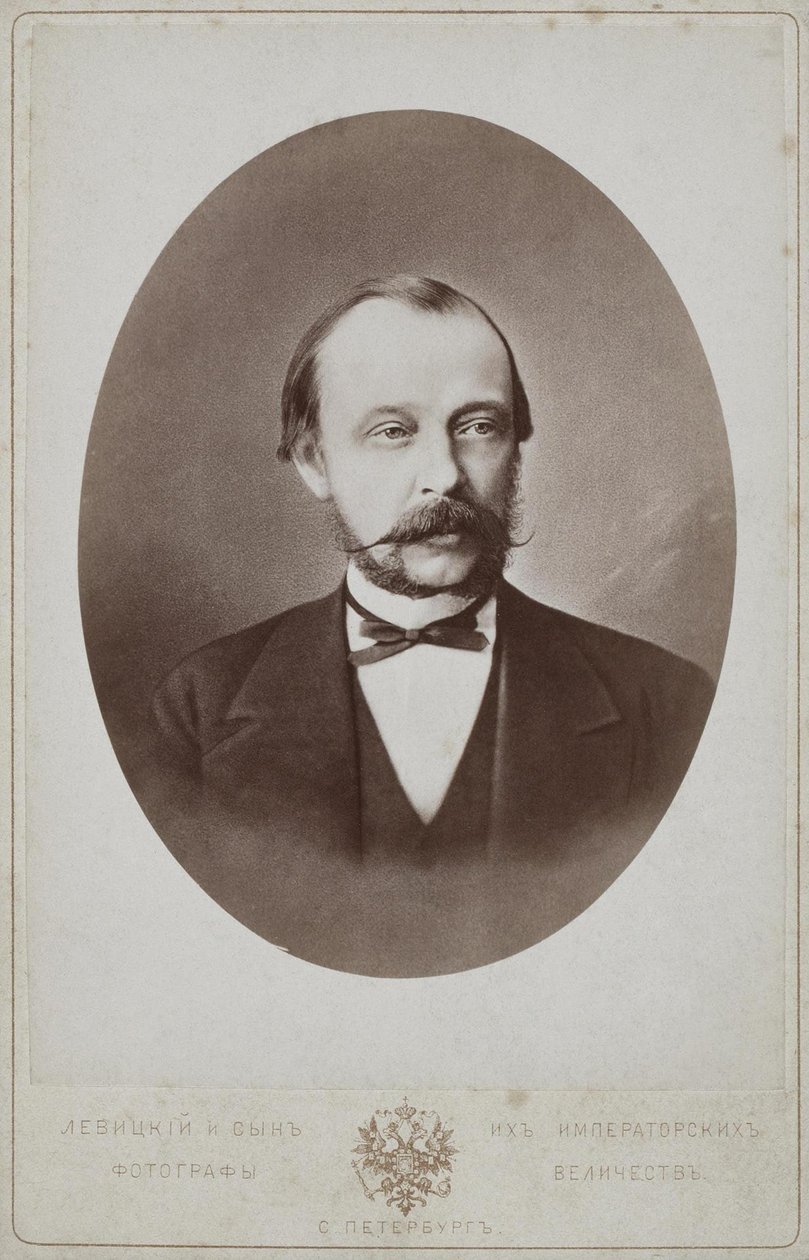 Portret hrabiego Dymitra Andriejewicza Tołstoja 1823-1889, 1887 autorstwa Sergei Lvovich Levitsky
