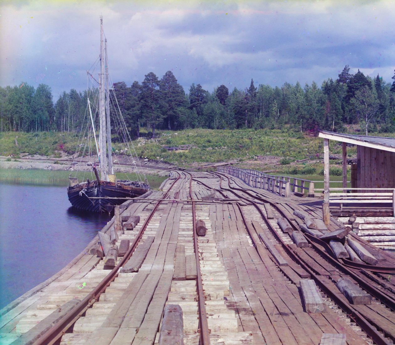 Zapora na stacji Lizhma, Karelia, na linii kolejowej Murmańsk, 1905-1915 autorstwa Sergey Prokudin Gorsky