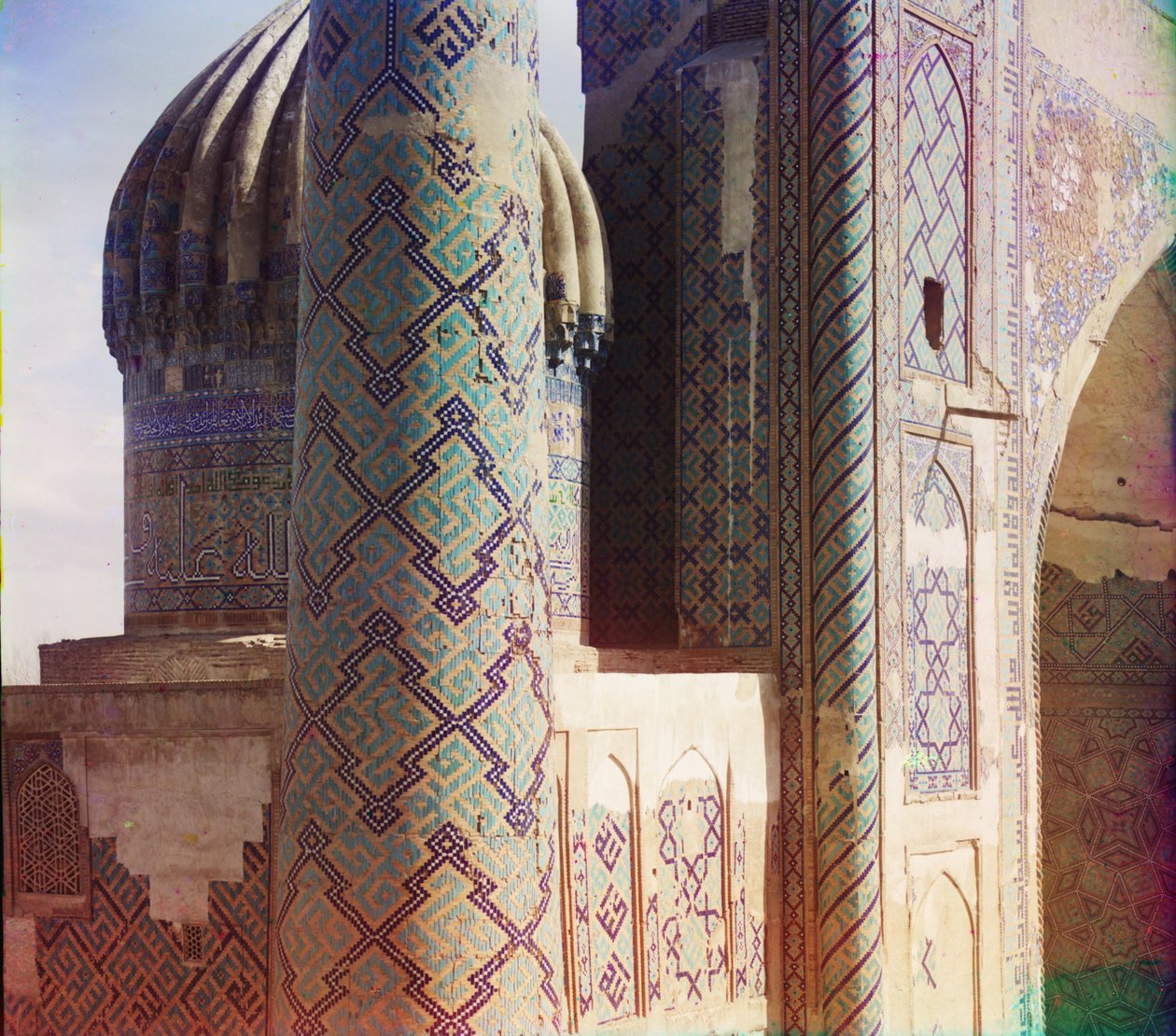 Madrasa Shir-Dar, minaret i kopuła, Samarkanda, 1905-1915 autorstwa Sergey Prokudin Gorsky