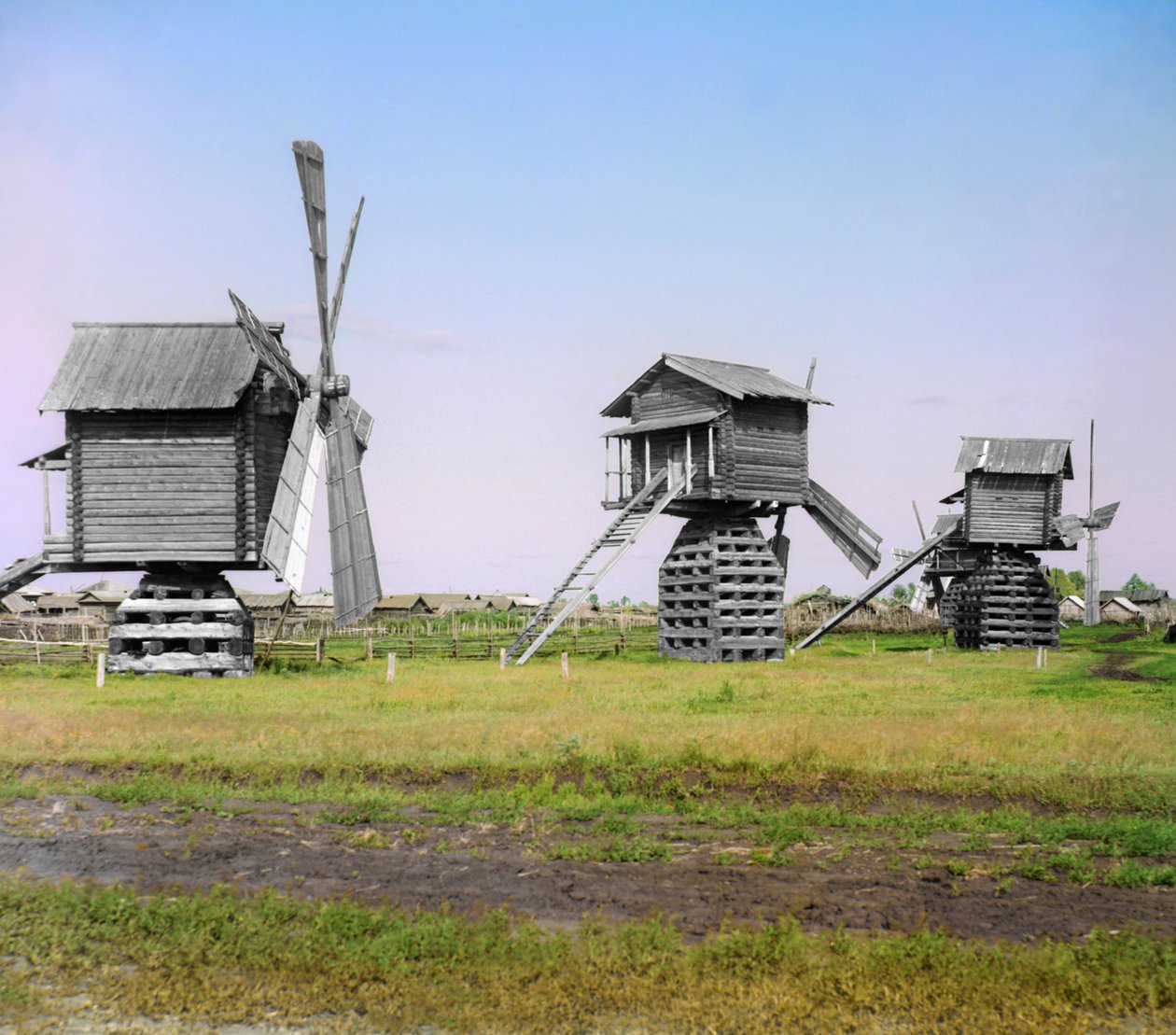 Wiatraki w rejonie Ialutorowskim w obwodzie tobolskim, Imperium Rosyjskie, 1912 r. autorstwa Sergey Prokudin Gorsky