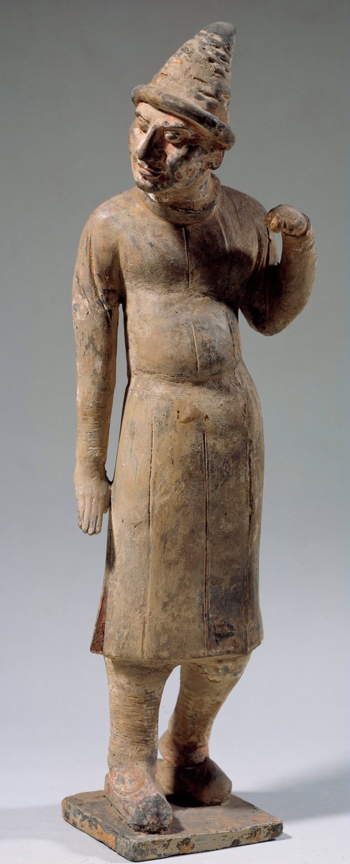 Sztuka chińska: Sogdiańska, barbarzyńska statuetka z terakoty z szpiczastym kapeluszem z jedwabiem (z dzisiejszego Uzbekistanu). VI lub VIII wiek. Paryż, Muzeum Cernuschi autorstwa Sogdian Sogdian