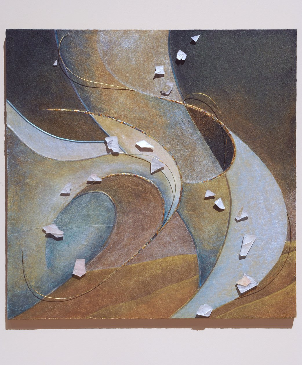 The Angels, 2007 (panel, perspex, tkanina, ołów, drut, złocenie, pigment, stal) autorstwa Sophie Hacker