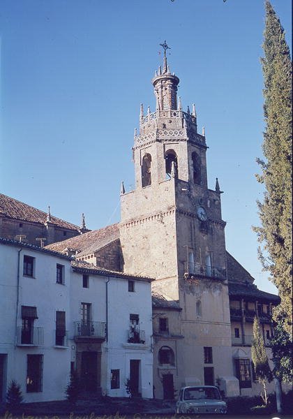 Widok kościoła Santa Maria la Mayor autorstwa Spanish School
