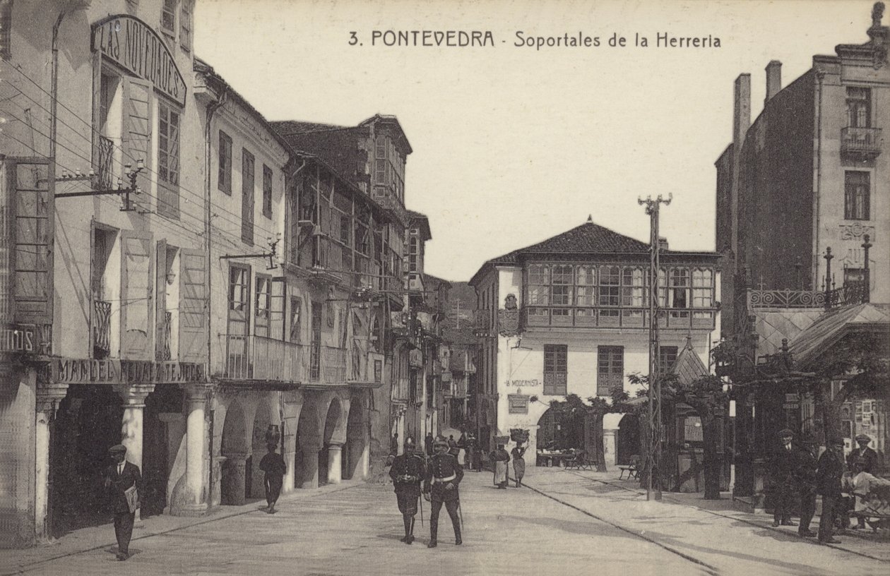 Arkady kuźni, Pontevedra, Hiszpania (zdjęcie czarno-białe) autorstwa Spanish Photographer