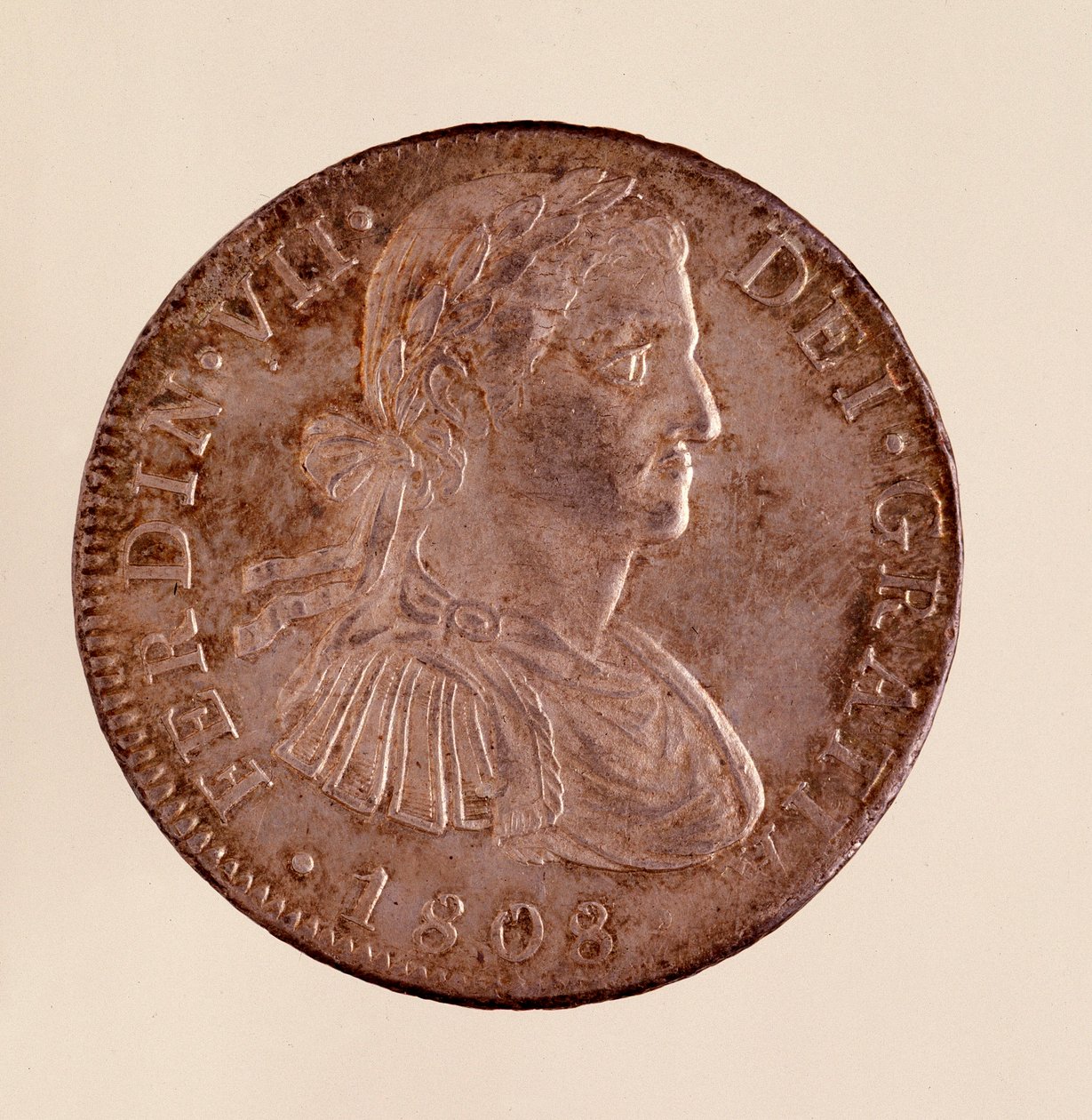 Srebrna moneta (8 reali) z Hiszpanii: panowanie Ferdynanda VII (Ferdynanda) (1808-1833). 1808 średnica 3,9 cm Neapol, muzeum archeologiczne autorstwa Spanish School
