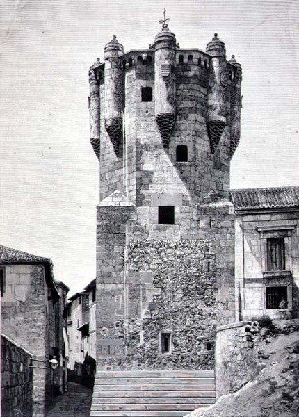 Wieża posiadacza kluczy, zbudowana ok. 1480 r. w Plazuela de Menores w Salamance autorstwa Spanish School