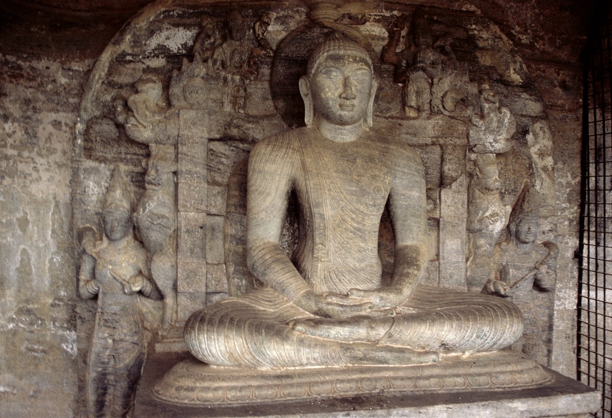 Siedzący Budda, Jaskinia Vijjadhara, Gal Vihara (granit) autorstwa Sri Lankan
