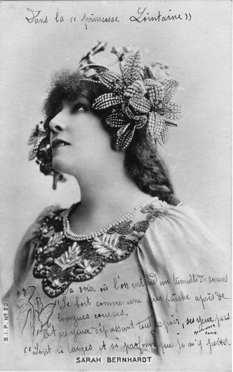 Henriette Rosine Bernard aka Sarah Bernhardt (1844-1923) w roli „Odległej księżniczki”, sztuka Edmonda Rostanda (zdjęcie czarno-białe) autorstwa Studio Reutlinger