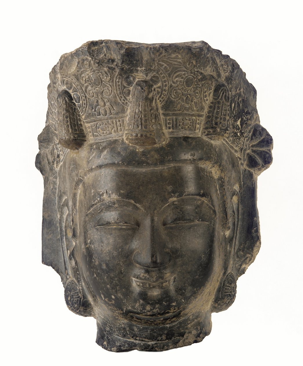 Głowa bodhisattwy, 581-618 (ciemnoszary wapień) autorstwa Sui Dynasty Chinese School