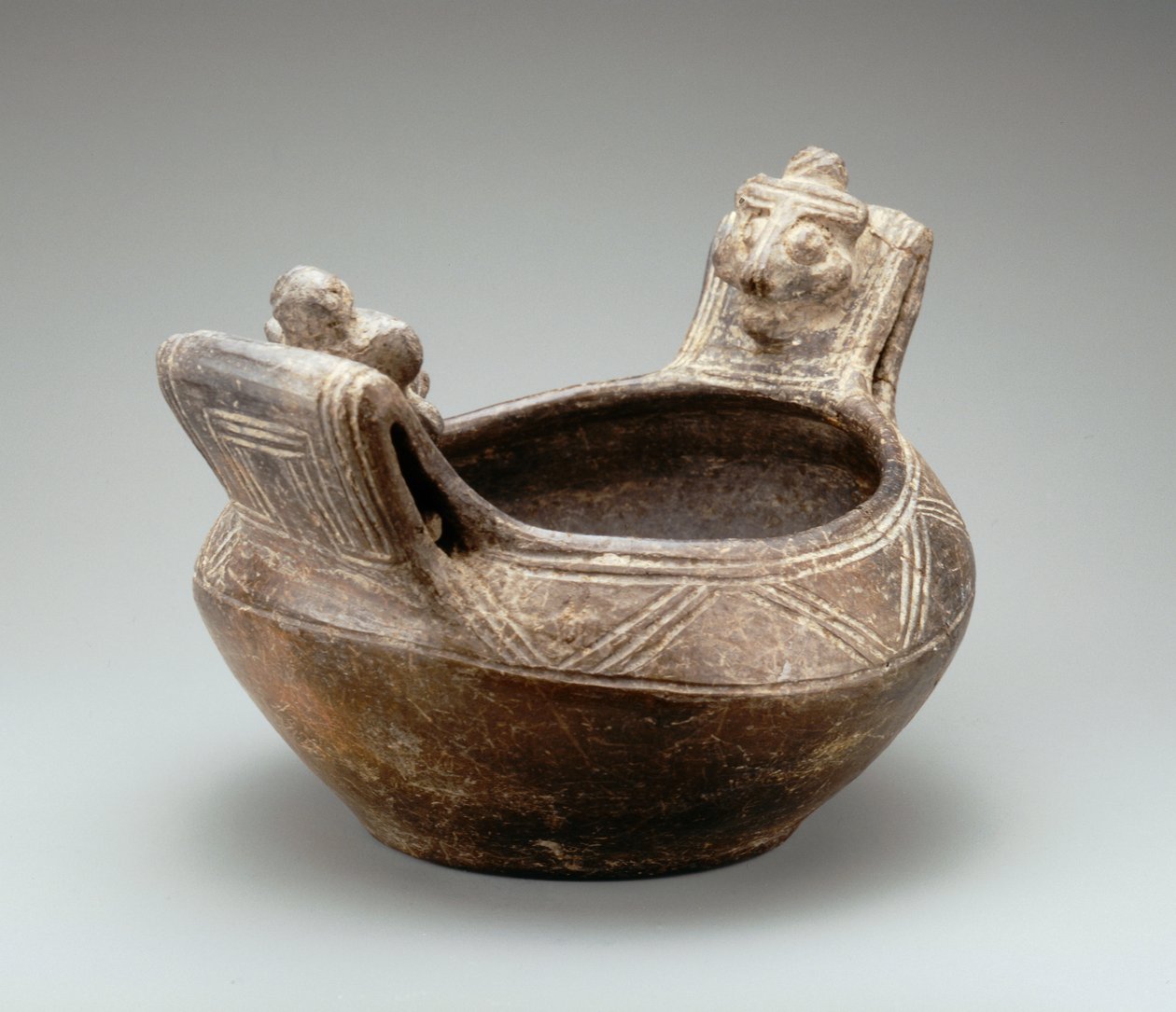 Miska dwugłowicowa (ceramiczna) autorstwa Taino Culture