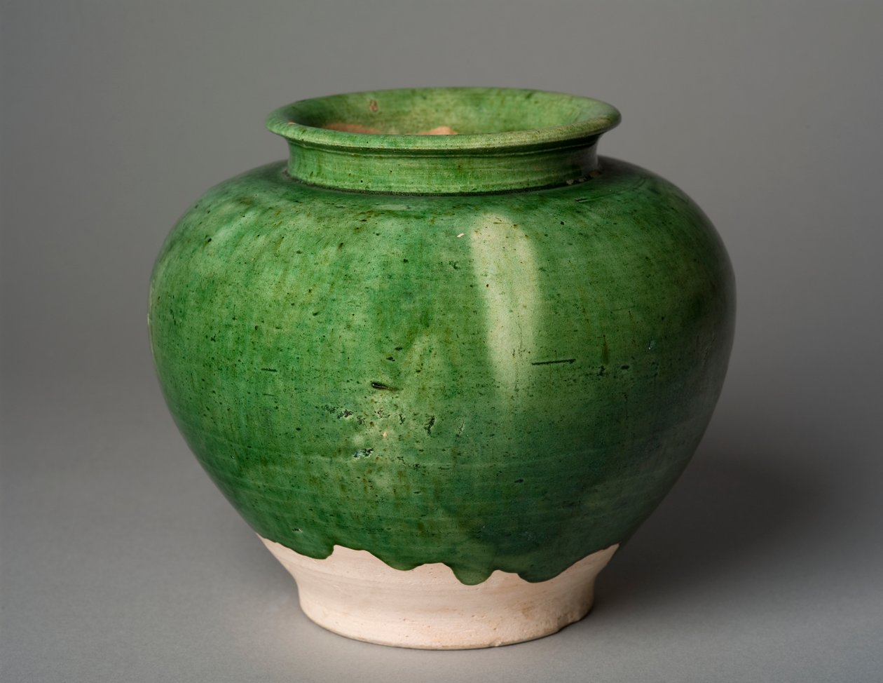 Słoik z zieloną glazurą (ceramika) autorstwa Tang Dynasty Chinese School