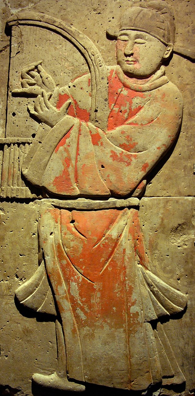 Stela z terakoty z muzykiem, dynastia Tang (618-907), odkryta w prowincji Shaanxi, Muzeum Lasu Steles w Xian. Fotografia, Leonard de Selva, Chiny, 2006. autorstwa Tang Dynasty Chinese School