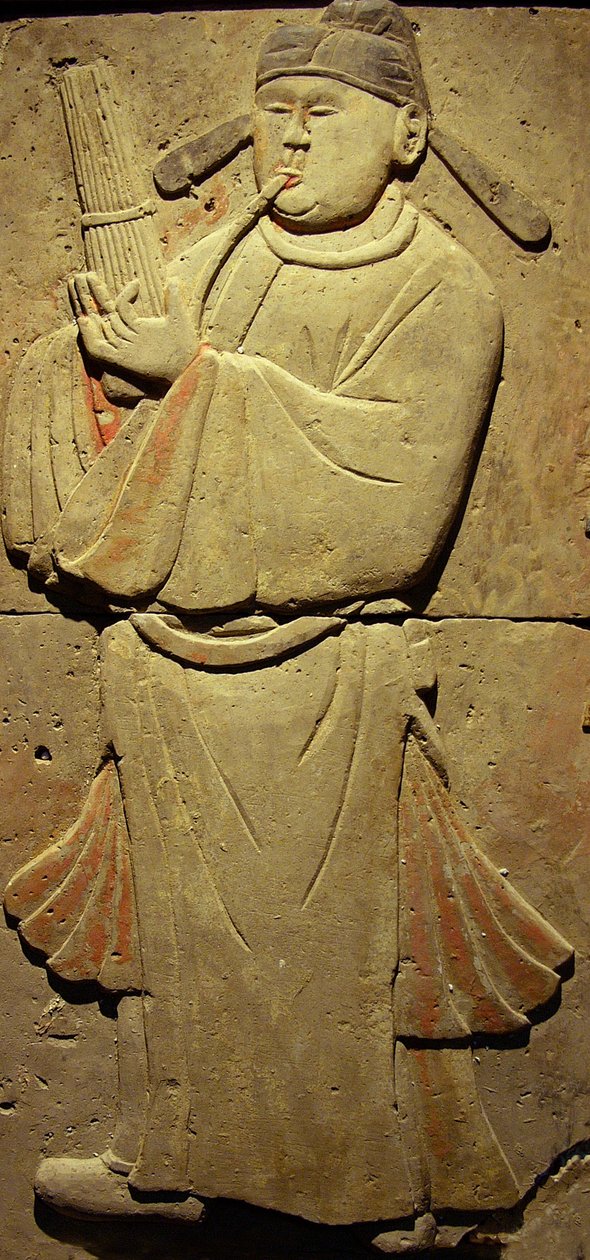 Stela z terakoty z muzykiem, dynastia Tang (618-907), odkryta w prowincji Shaanxi, Muzeum Lasu Steles w Xian. Fotografia, Leonard de Selva, Chiny, 2006. autorstwa Tang Dynasty Chinese School