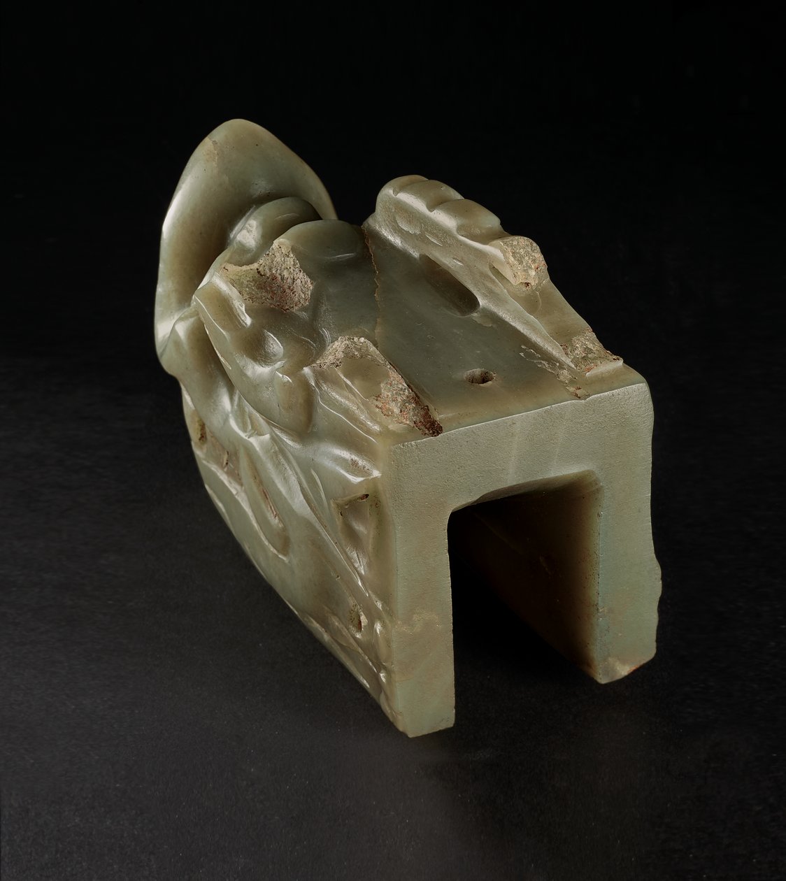 Jadeitowa głowa smoka Junkunc (nefryt) autorstwa Tang Dynasty Chinese School