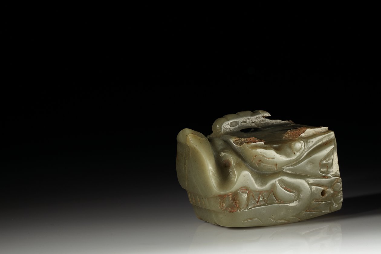 Jadeitowa głowa smoka Junkunc (nefryt) autorstwa Tang Dynasty Chinese School