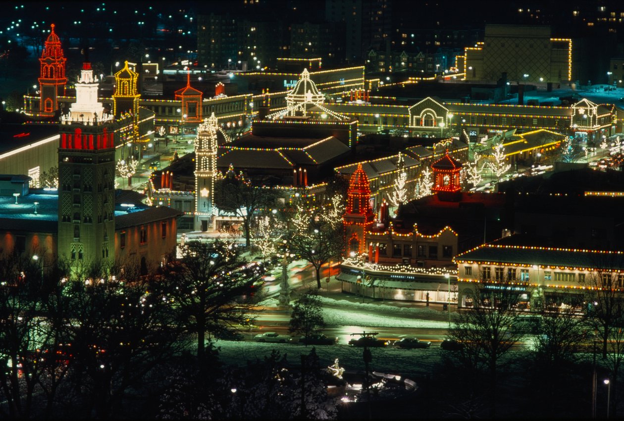 Lampki choinkowe nocą, Kansas City autorstwa Ted Spiegel