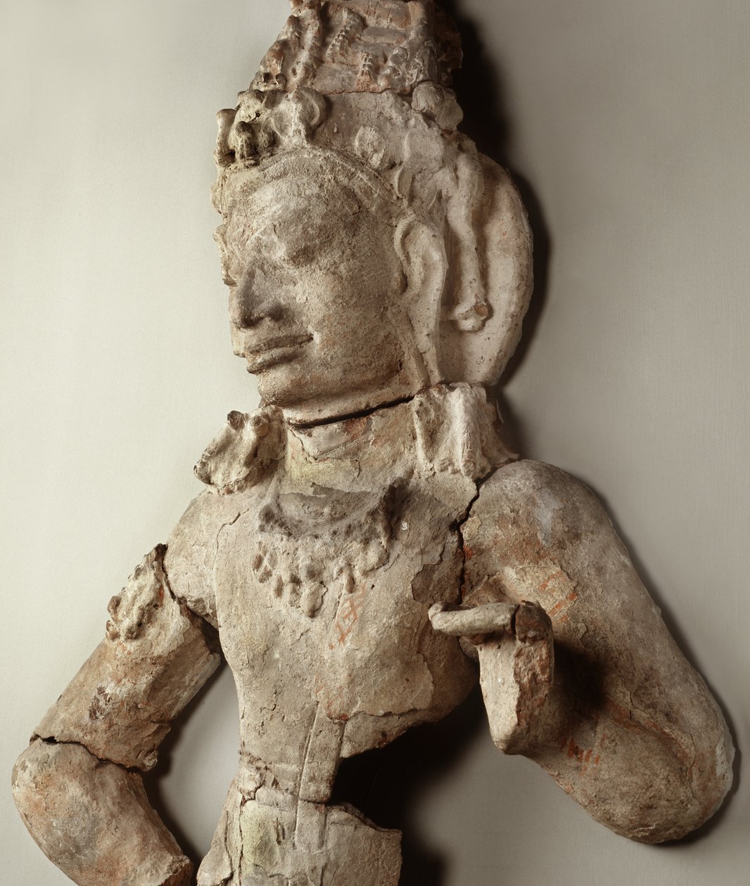 Bodhisattwa z Ku Bua, okres Davaravati (terakota) autorstwa Thai School