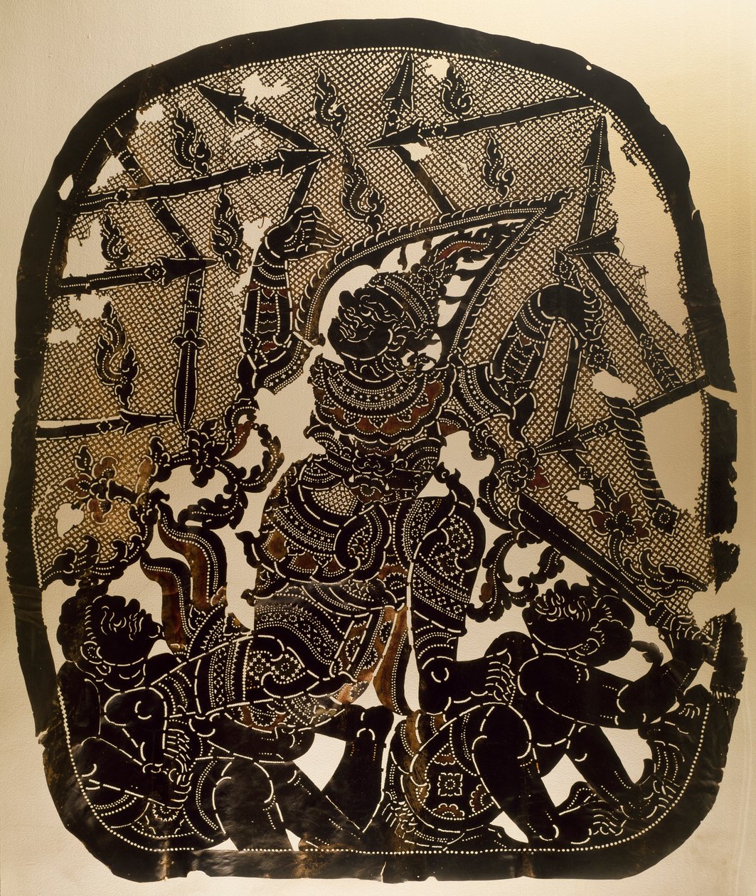 Scena z teatru cieni Nang Yai przedstawiająca Virunjambang, generała armii Dasakantha, rzeźbiony skórzany panel, Tajlandia, Tajska Cywilizacja autorstwa Thai School