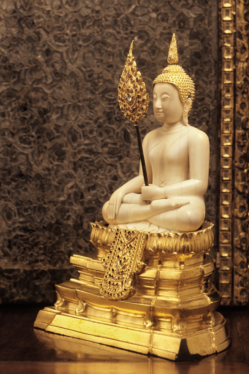Pan Zwycięstwa (kość słoniowa i złoto) autorstwa Thai School