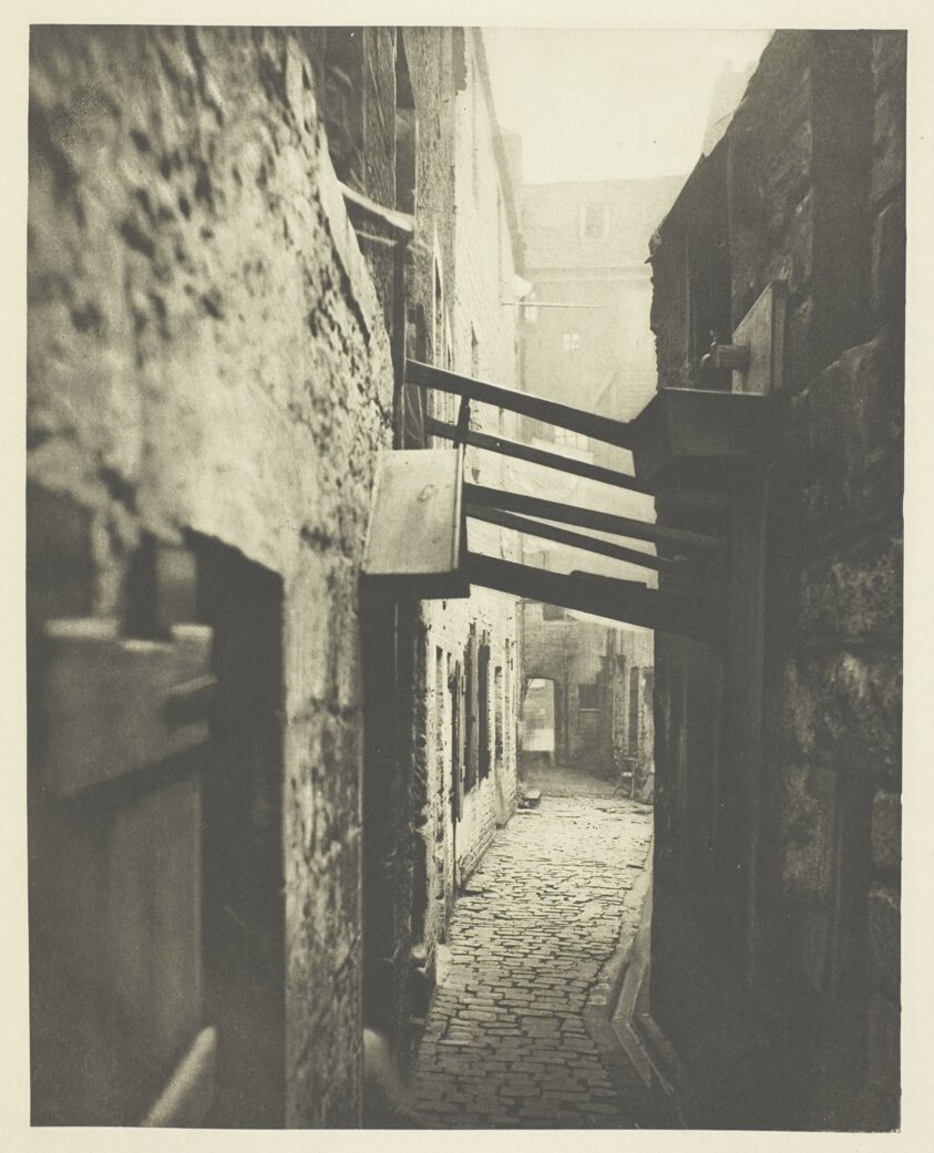 Zamknij nr 83 High Street autorstwa Thomas Annan