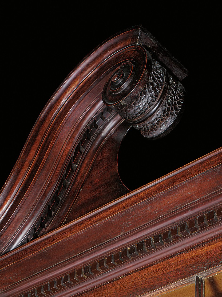 Przełamany regał George III autorstwa Thomas Chippendale
