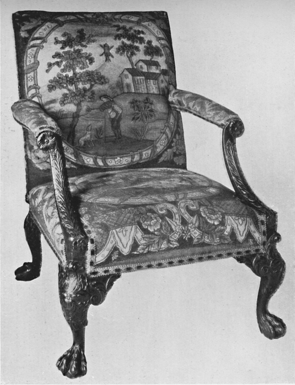 Fotel Chippendale Mahogany z tapicerką z haftu, połowa XVIII w., 1928 autorstwa Thomas Chippendale