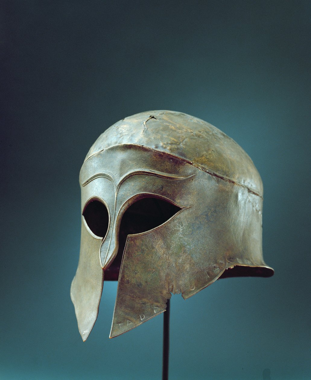 Hełm w stylu korynckim (brąz) autorstwa Thracian