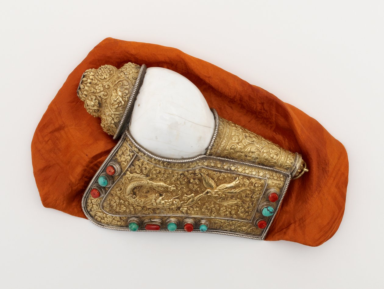 Para rogów muszlowych (dung-kar) autorstwa Tibetan School