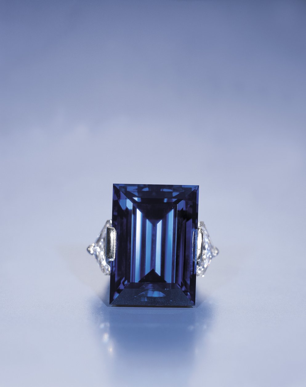 Rockefeller Sapphire (diamenty, szafir i platyna) autorstwa Tiffany and Company