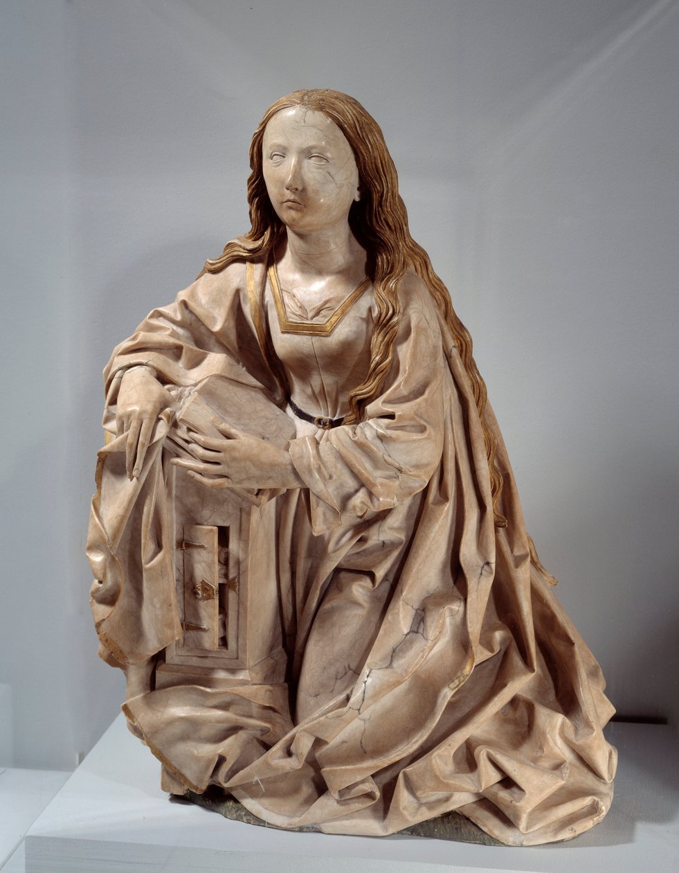 Dziewica zwiastowania. Marmurowa rzeźba z polichromowanymi wzniesieniami autorstwa Tilmana Riemenschneidera (1460-1531), koniec XV wieku. Paryż, Musee du Louvre autorstwa Tilman Riemenschneider