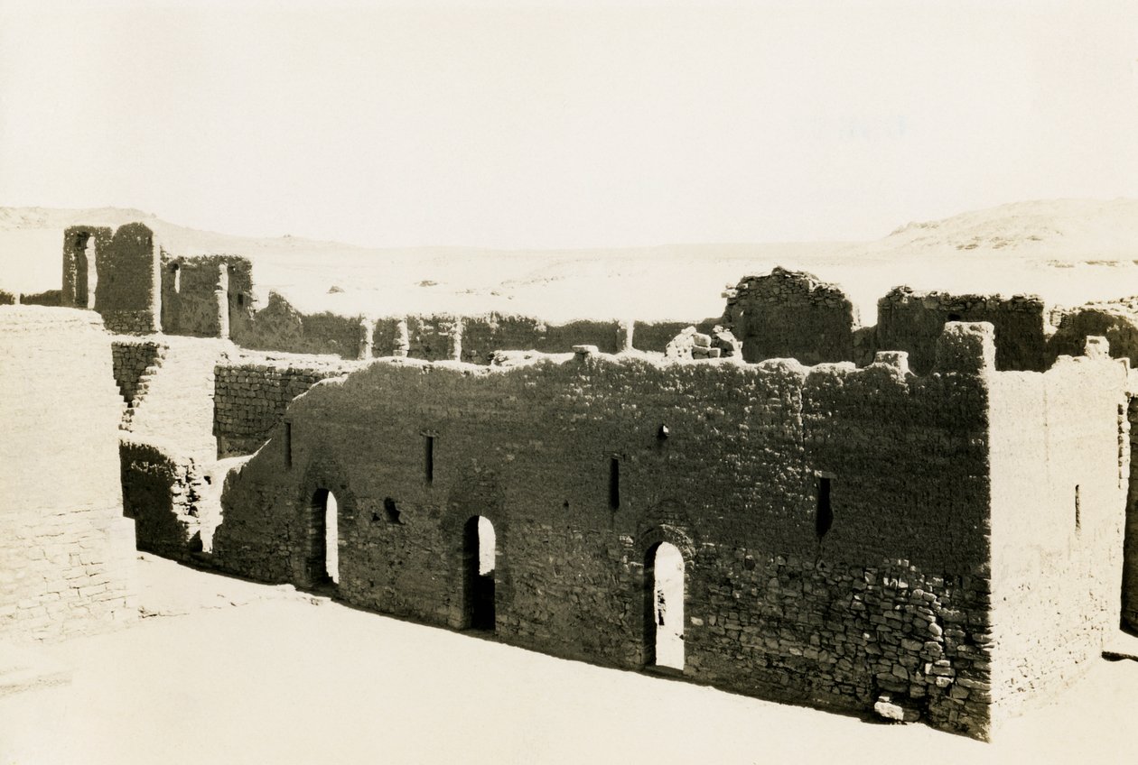 Kwatera w dolnym tarasie klasztoru św. Symeona, Asuan, Egipt, zdjęcie Ugo Monneret de Villard autorstwa Ugo Monneret de Villard