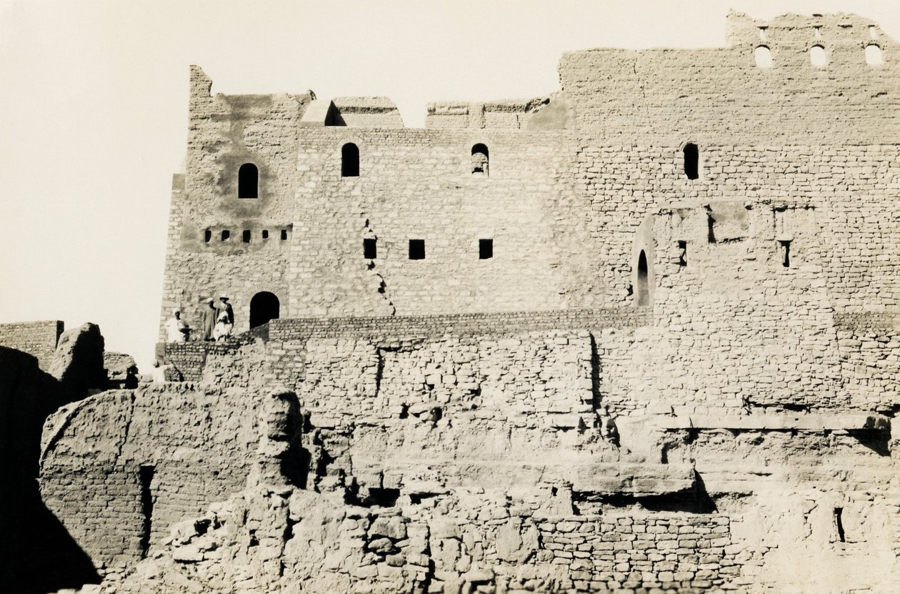 Klasztor św. Symeona po renowacji, Asuan, Egipt, zdjęcie Ugo Monneret de Villard autorstwa Ugo Monneret de Villard