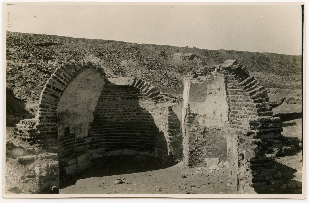 Budynek Trilobed, al-Fustat, Egipt, zdjęcie autorstwa Ugo Monneret de Villard autorstwa Ugo Monneret de Villard