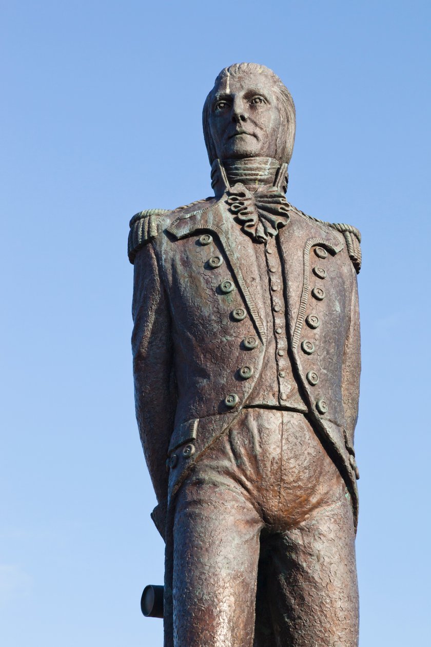 Bantry, West Cork, Irlandia. Statua Theobald Wolfe Tone, 1763 - 1798, irlandzki rewolucjonista i członek założyciel United Irishmen, uważany za ojca irlandzkiego republikanizmu. Posąg wyrzeźbiony przez J autorstwa Unbekannt Unbekannt