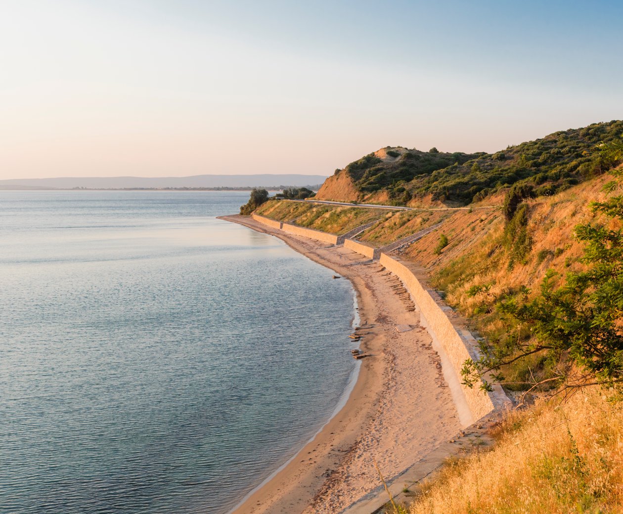 Plaża w Anzac Cove, patrząc na północ autorstwa Unbekannt Unbekannt