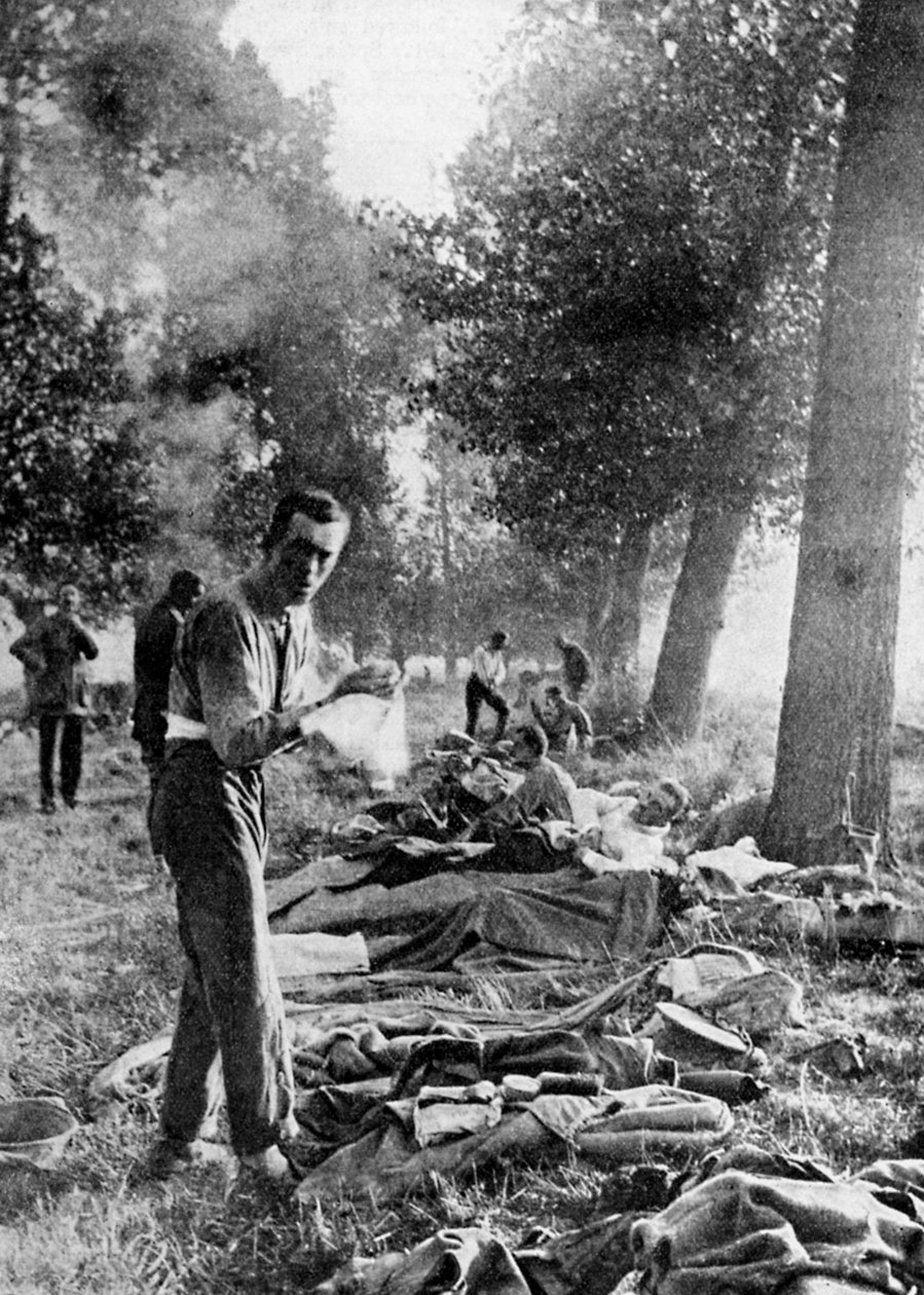 11. Huzary rozbili biwak na Champs po odwrocie z Mons, wrzesień 1914 1935 autorstwa Unbekannt