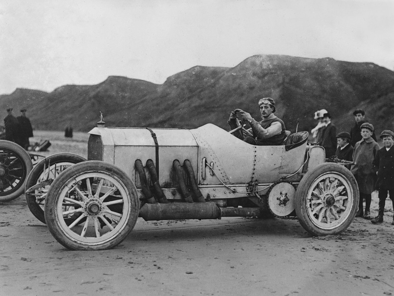 1908 Mercedes, A.W. Tate w Saltburn. autorstwa Unbekannt