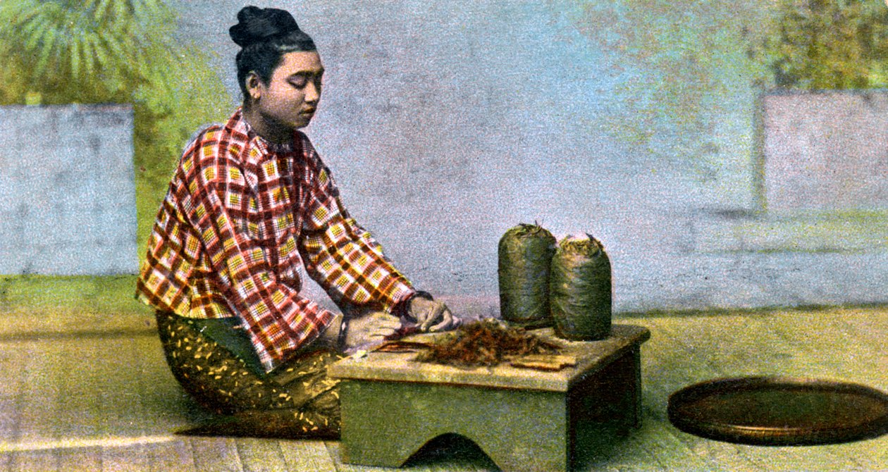 Birmańska kobieta robiąca cygara, ok. 1900 autorstwa Unbekannt