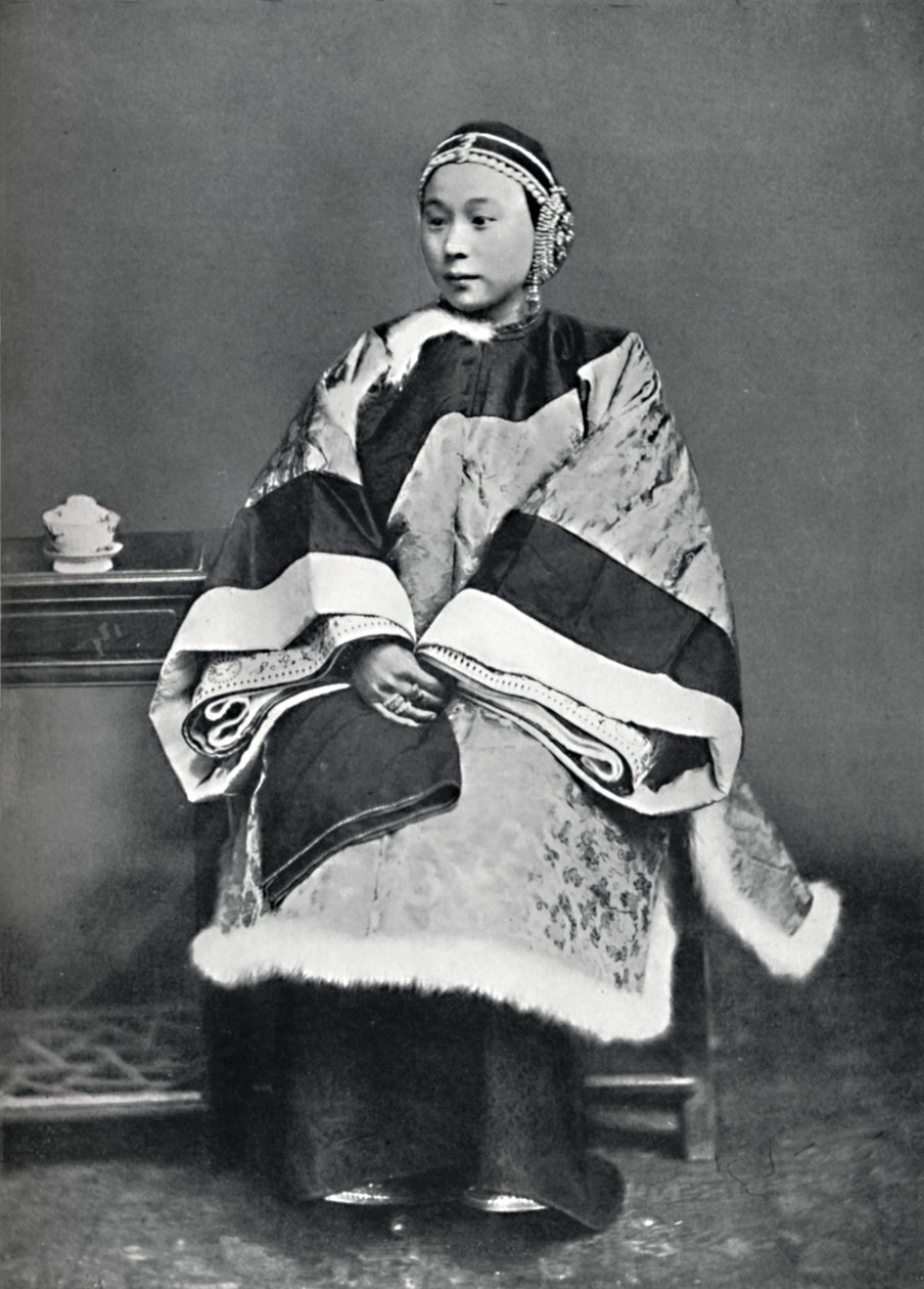 Chińska dama wysokiej rangi w pełnym stroju, 1902 autorstwa Unbekannt