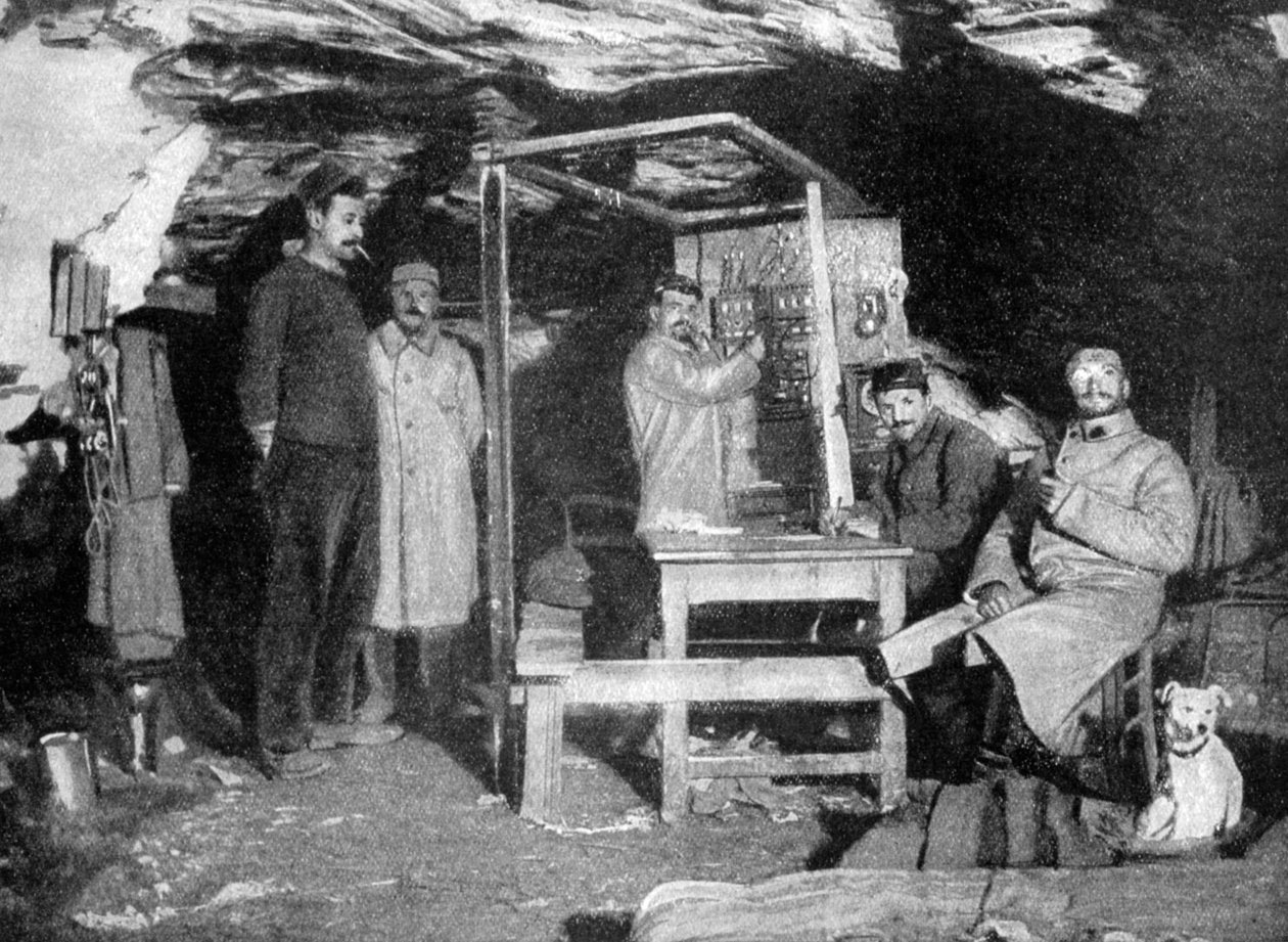 Francuska poczta telefoniczna w jaskini, Francja, I wojna światowa, 1915 autorstwa Unbekannt