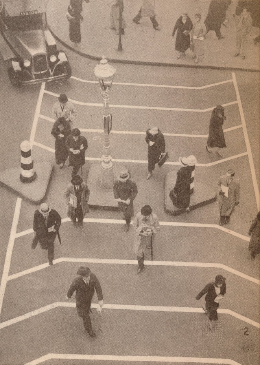 Pas bezpieczeństwa naprzeciwko stacji Charing Cross, c1934, 1935 autorstwa Unbekannt