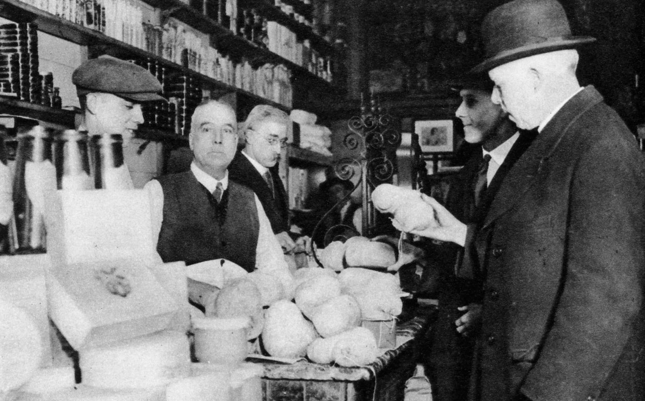 Klient ogląda haggis, Londyn, 1926-1927 autorstwa Unbekannt